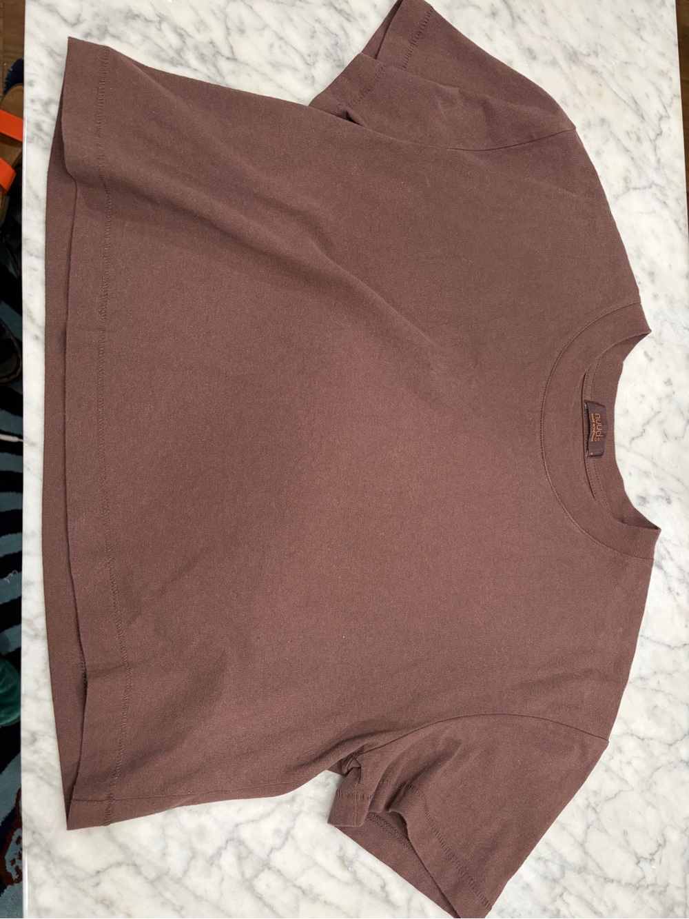 nuuds Cropped Crewneck Tee in coffee Brown - Picture 3 of 3